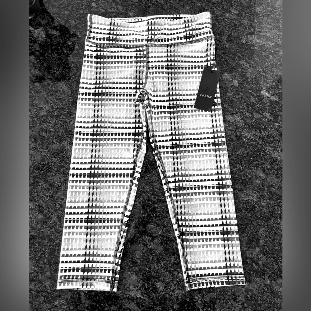 Sobha straight leg capri leggings